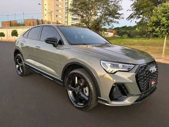 AUDI Q3 2.0 40 TFSI GASOLINA SPORTBACK PERFORMANCE BLACK QUATTRO TIPTRONIC